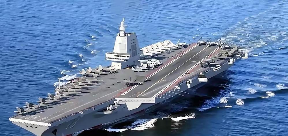 给军迷们送来两大好消息：
福建舰将于近日再次进行一次综合海试，将按照实战化要求进