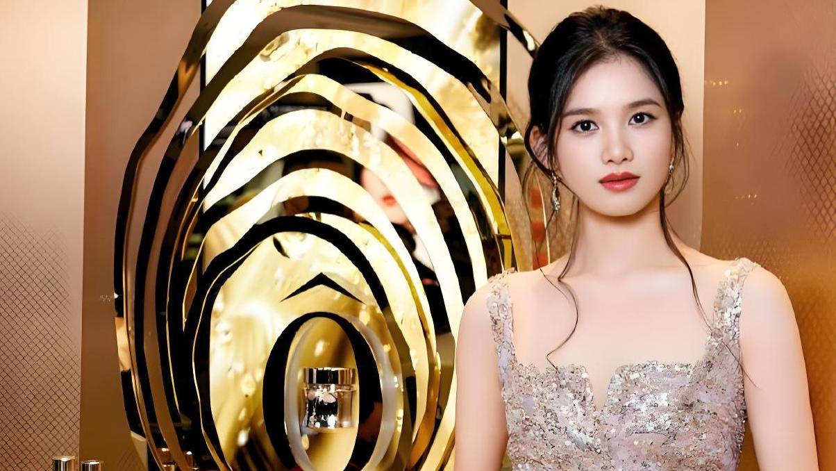 张婧仪自称头大遭质疑，完美头骨惊艳全网！