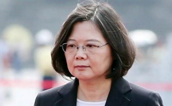 蔡英文出来讲话了！在惨遭失败之后，蔡英文表示，台湾面临的内、外挑战与威胁依然非常