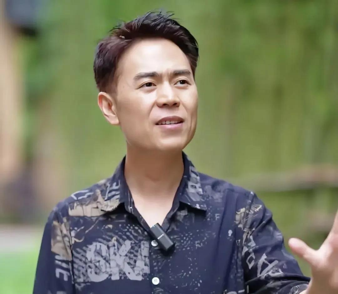期待马健涛演唱会唱响中国
马健涛以一首《搀扶》火出了圈，在此前他已有多首作品在音