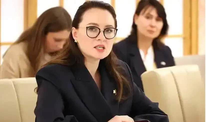 乌克兰新女总理上任，未来会咋样？











啥？乌克兰换总理了？还是
