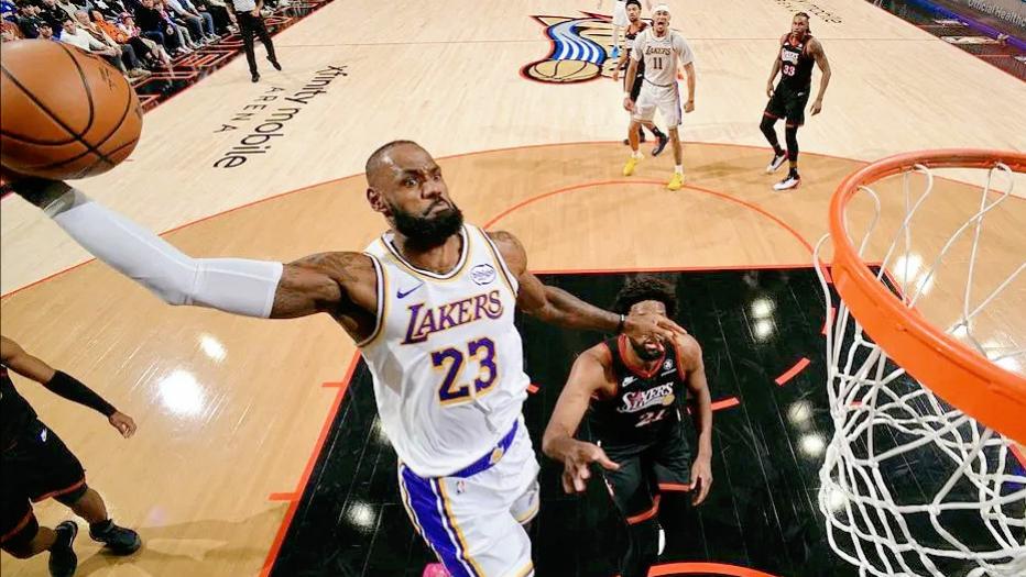 29分暴走打服黑粉！41岁的詹皇，23年生涯仍在书写传奇