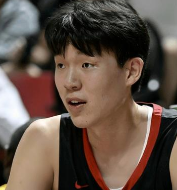 开拓者不会长时间下放杨瀚森。开拓者官方消息已经将杨瀚森下放到了发展联盟。但同时他