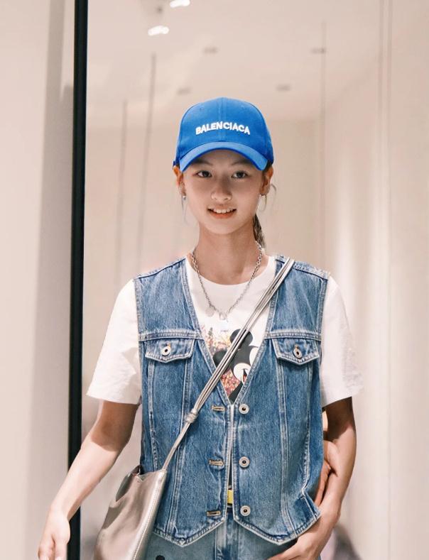 网红小姑娘七七
未来可能有的发展路径
可以分为“短线选择”和“长线规划”，具体来