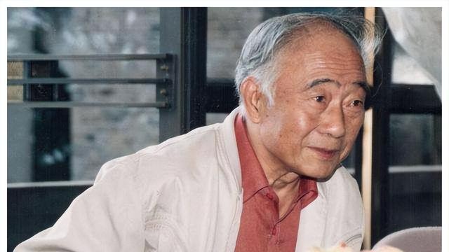 拨乱反正之后，汪曾祺因牵涉到“她”的事务而成为了重点审查对象，这段经历让他倍感压