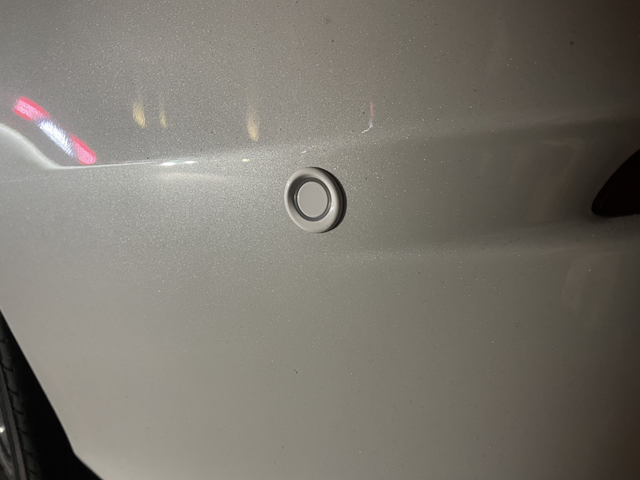 4儿子店送的东西还是三思吧
好后悔，自认驾驶技术还可以，倒车雷达可有可无，心想既