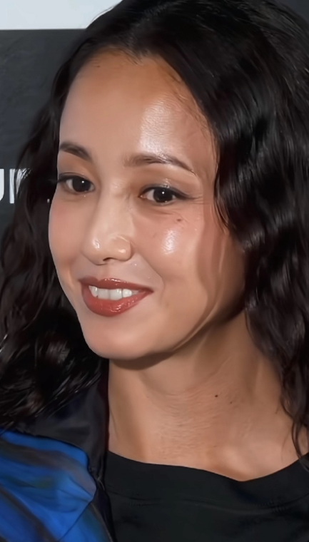 当年的女神 一公升眼泪的女主， 泽尻英龙华 ，那时候超喜欢她演的池内亚也！哭惨我