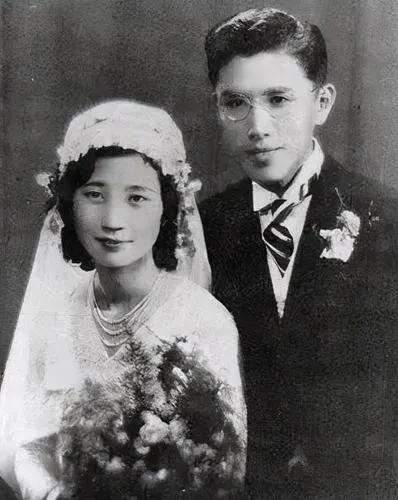 1929年，27岁的清华教授周培源来到朋友家做客。考虑到周培源还单身，于是朋友就