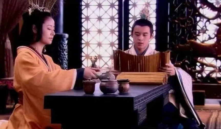 公元前151年，汉景帝对宠妃栗姬拜托道：“我死后，你一定要善待我的那些妃子和儿子