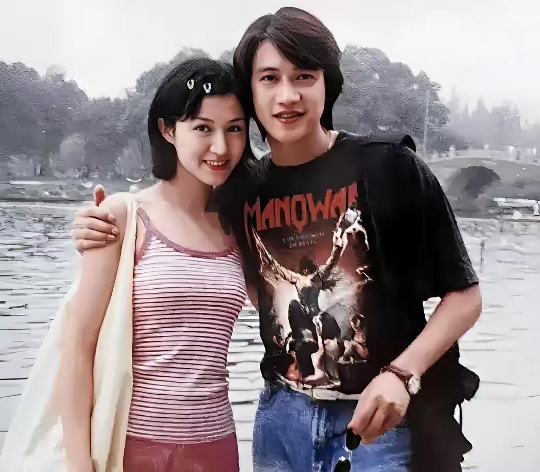 以前，不了解，一直觉得鲍蕾长相，有点配不上超级大帅哥陆毅。
最近，看到鲍蕾的一段