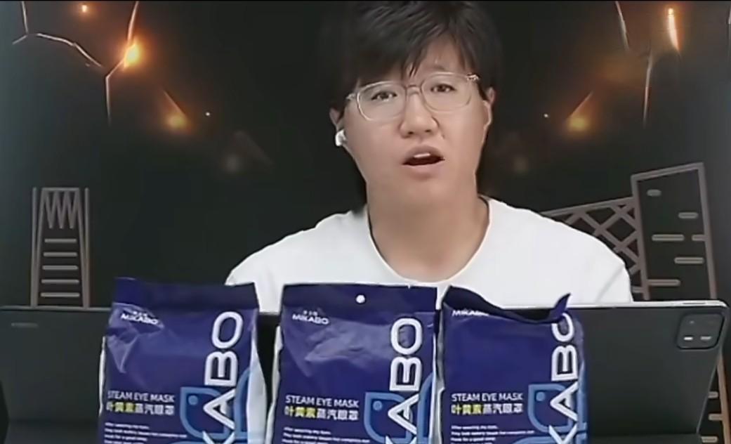 郭焱点评曼昱大快朵颐4:0战胜张本美和的观点还是比较犀利！
郭焱直言:近期张本美