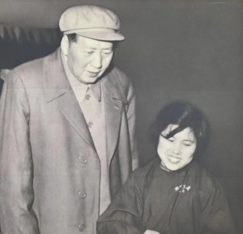 1958年，毛主席到沈阳二一三机床电器厂视察，到达之后发现工人态度冷漠，没想到只