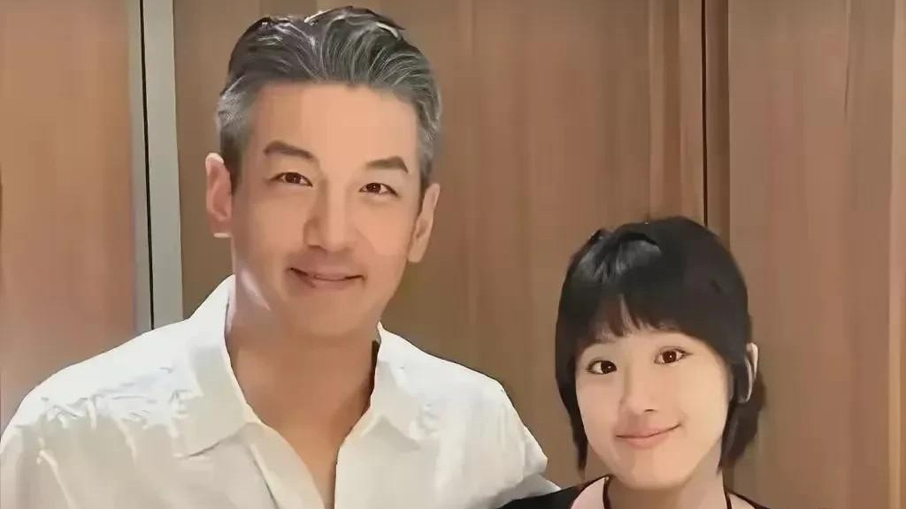 贾静雯女儿梧桐妹：从被验DNA到百亿家产继承人，人生反转堪比电视剧