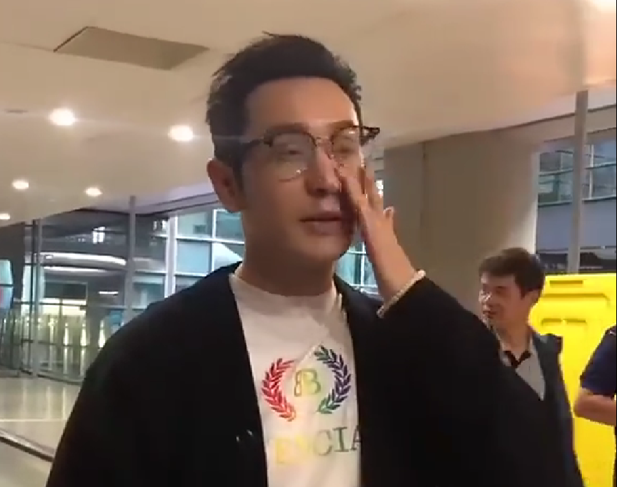 叶珂生女传闻一周后，Baby李晨被爆恋情，这也太吓人了…