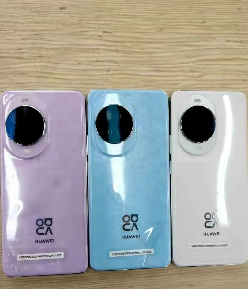 华为来硬的！看看取消“技术分享后”友商旗舰的处境多尴尬：

取消了双扬声器、超广