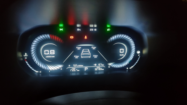 我平时跑市区，高速，农村，油耗也就这样啊