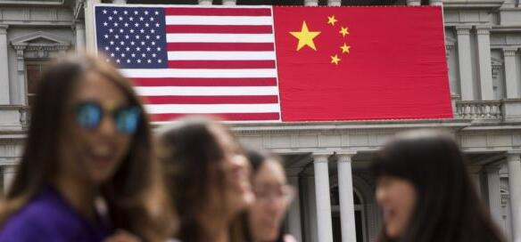 美国不待见中国，七成人没好感











啥？美国人现在还这么讨厌咱中