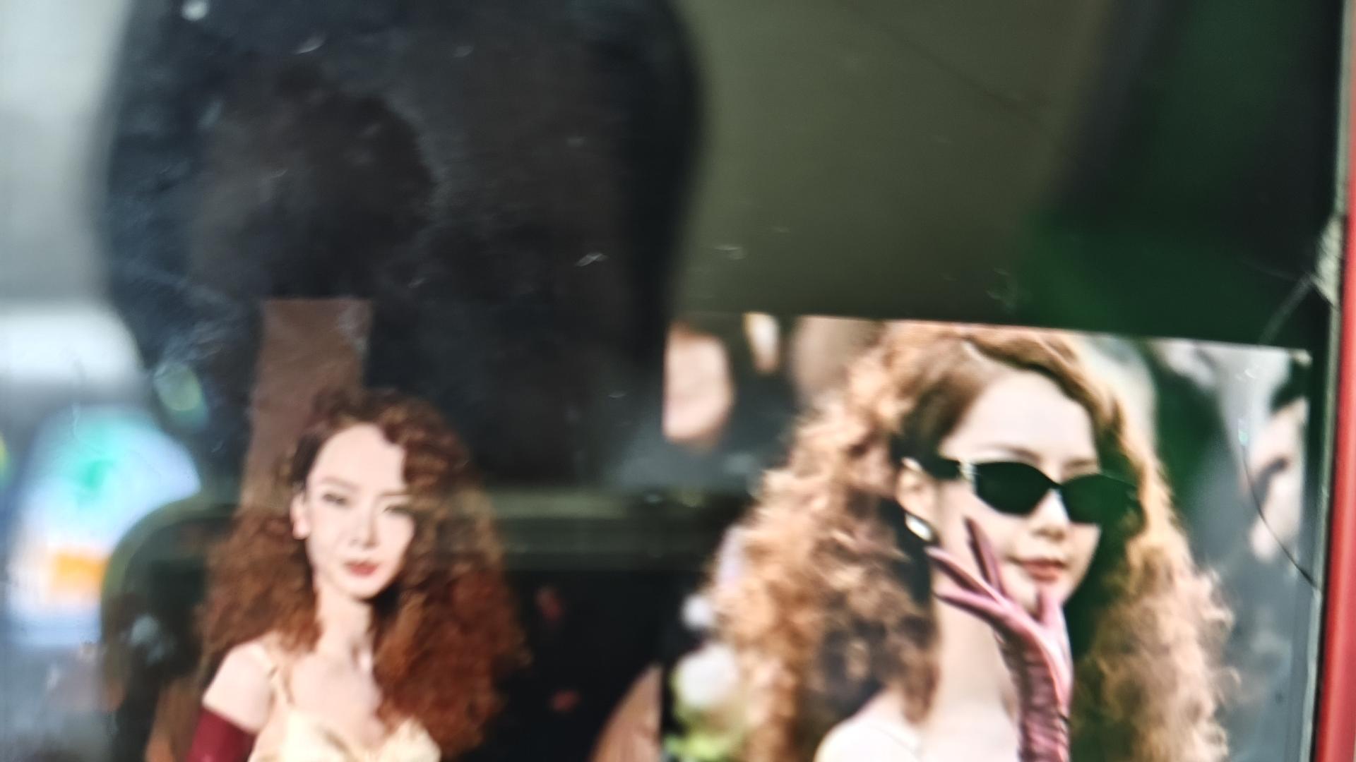 戚薇巴黎看秀，G社镜头下“变脸”？这波生图争议太离谱了！