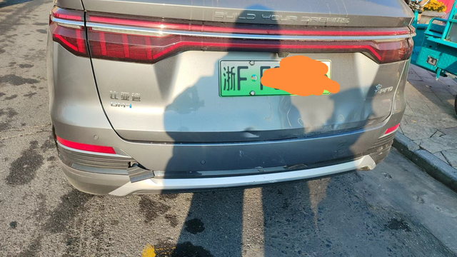 8个月1血老婆被人追尾
我觉得吧这个硬度可以，日系车还是算了吧，确实不怎么牢固，