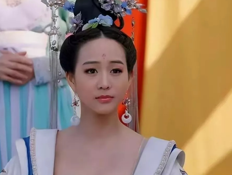 贞观十七年的春夜，盯着案头奏折的四十一岁的李世民，忽然想起前日听徐孝德吹嘘自家闺