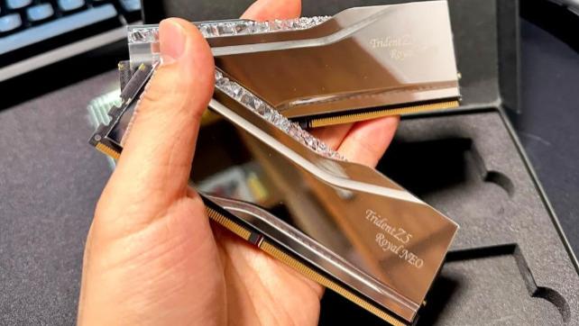 9月到11月内存条价格翻倍，当电脑配件变成期货