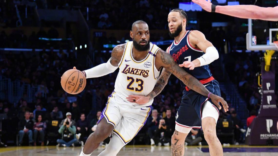 詹姆斯达成50000分里程碑，41岁仍是联盟的门面