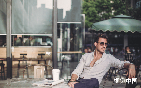 男友前任回来抢他后