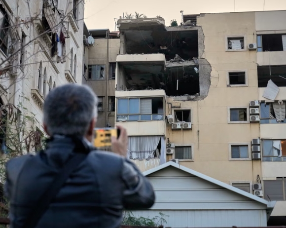 以色列军方近日明确表态，针对是否会对黎巴嫩发动地面进攻，以军直言“所有选项均在考