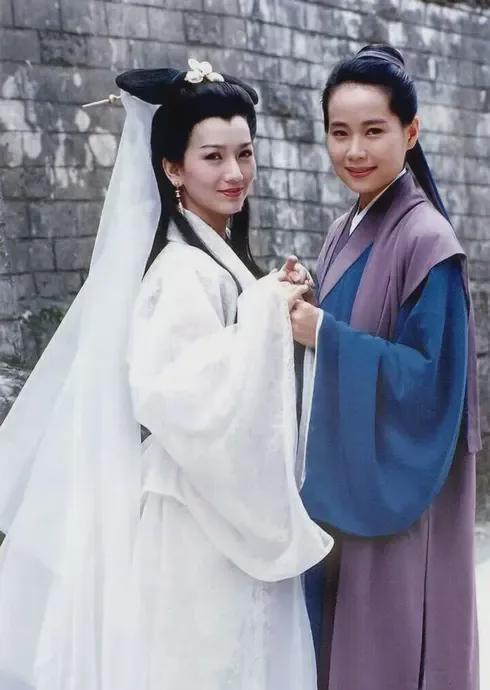 婆婆说赵雅芝叶童都不好看，还嫌赵雅芝太高没娇滴滴感觉，这话一出可把大家伙儿给整不