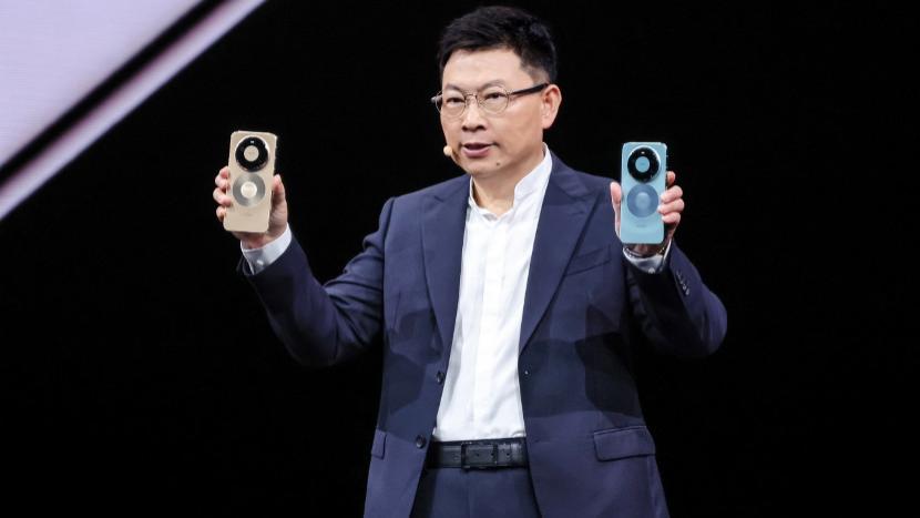 实力破圈，开启新篇：年度重磅旗舰Mate 80系列，如何重塑高端市场？