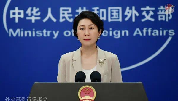2025年7月10日，外交部发言人毛宁主持例行记者会。
法新社记者：乌克兰昨天称