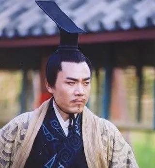 演员陈宝国说：“当年，《汉武大帝》筹拍，胡玫导演让我演汉武帝，我拒绝了，八个月后