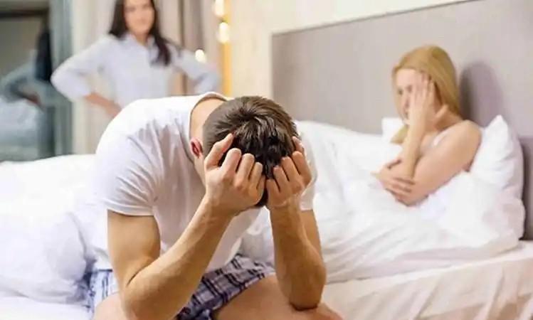 为什么45岁以上的男人更会为了三姐篱昏？
男人有中年的“波动期”，也有晚年的“波