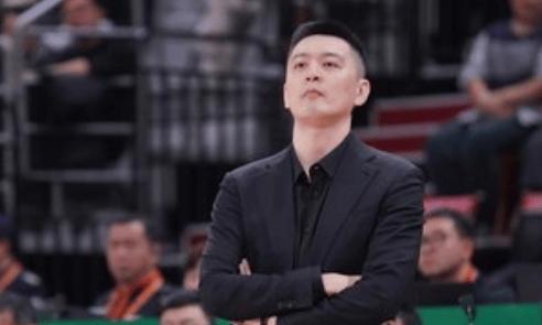 辽宁男篮结束了连败，辽宁男篮的主教练杨鸣在接受采访时表示，此前的连败，就是球队最