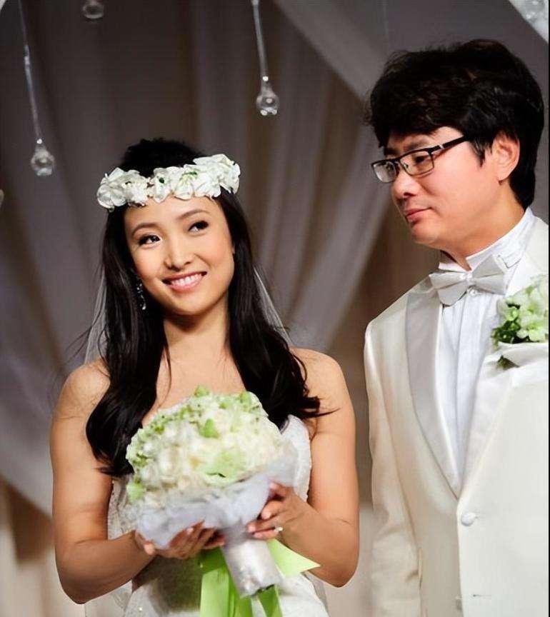 2012年，29岁的女演员白静，被富豪老公周成海在家中连刺三刀，当场毙命，随后周
