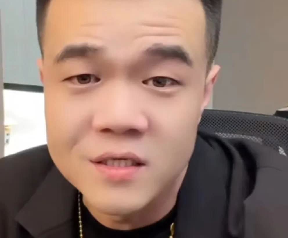 驴家小胖谈天津李四双平台账号封禁一年，太吓人！

         小胖谈天