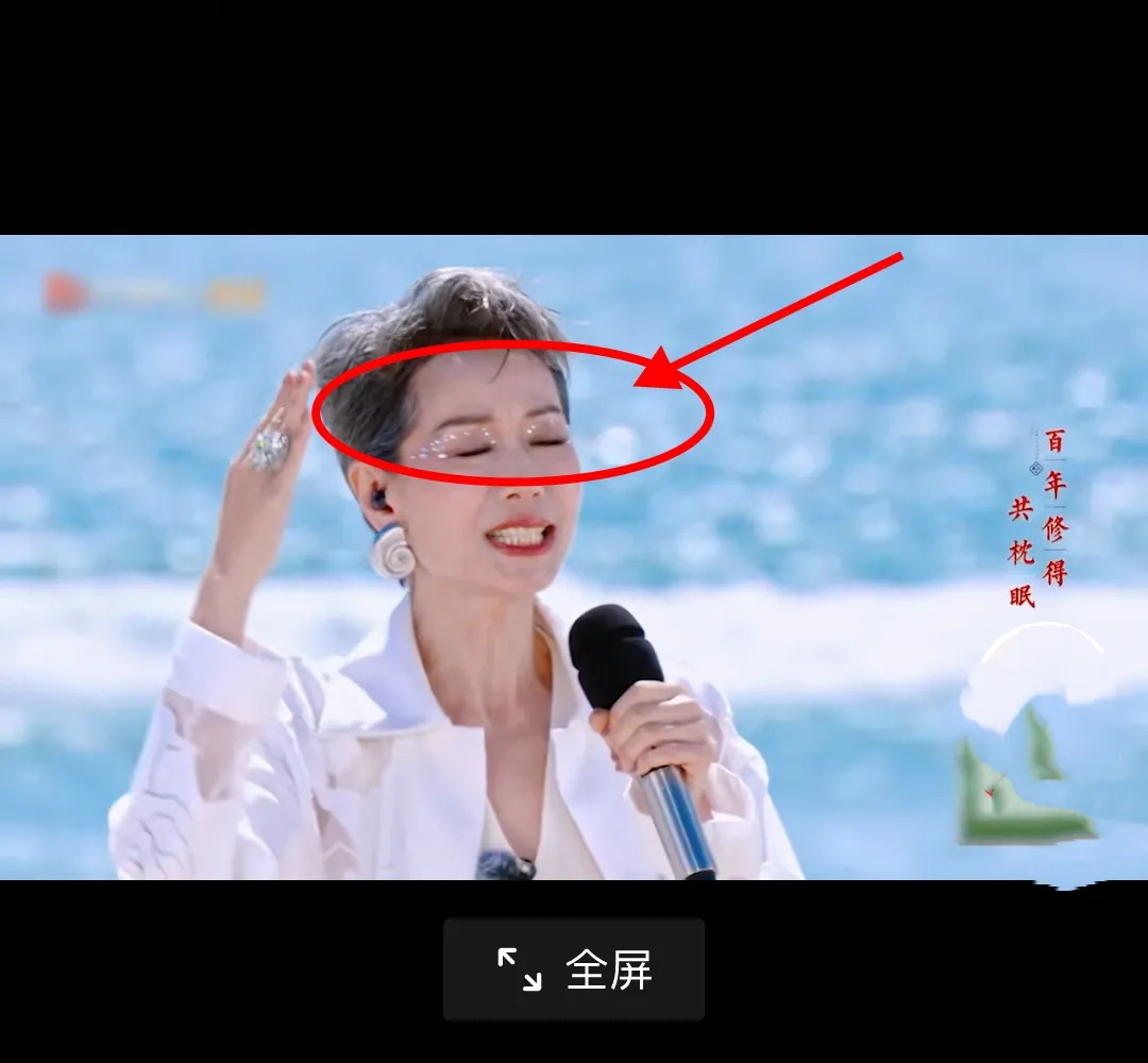 叶童丁克妈妈理解了











天哪！我妈居然理解丁克了！以前她总觉得