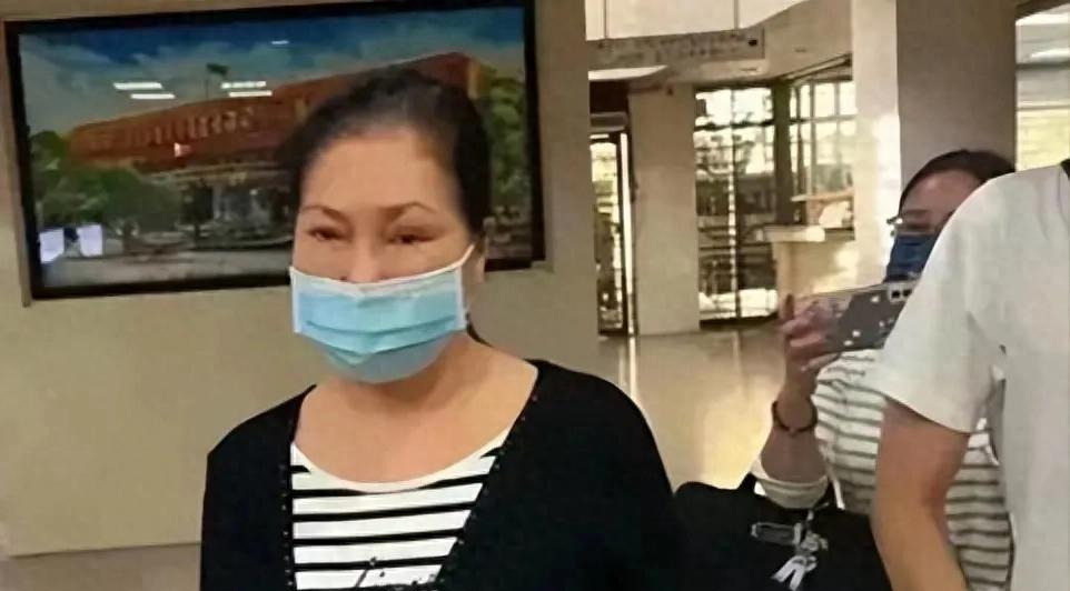 黄春梅汪小菲抚养费纠纷











深夜爆出的聊天记录，让持续三年的黄