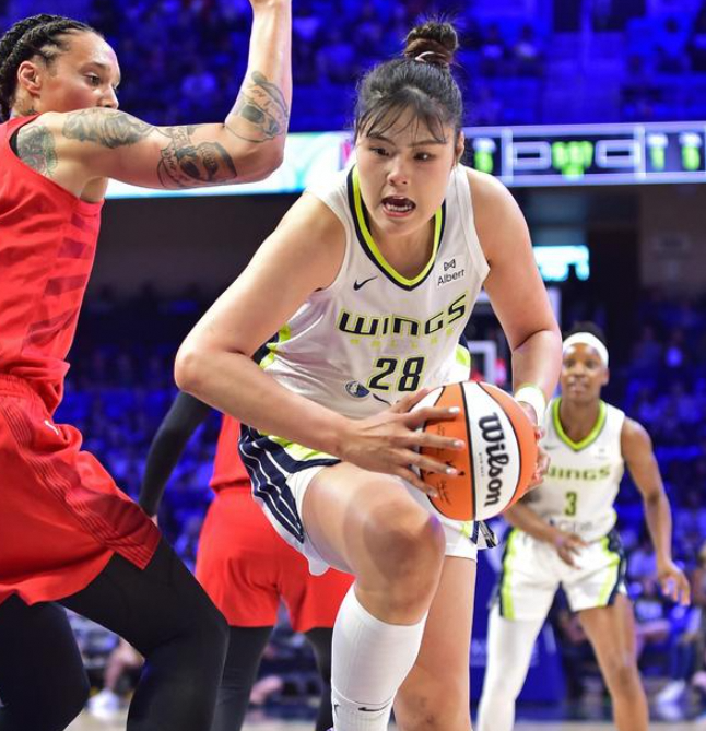 李月汝闪耀 WNBA！10 分 15 板创生涯新高，正负值全场最佳