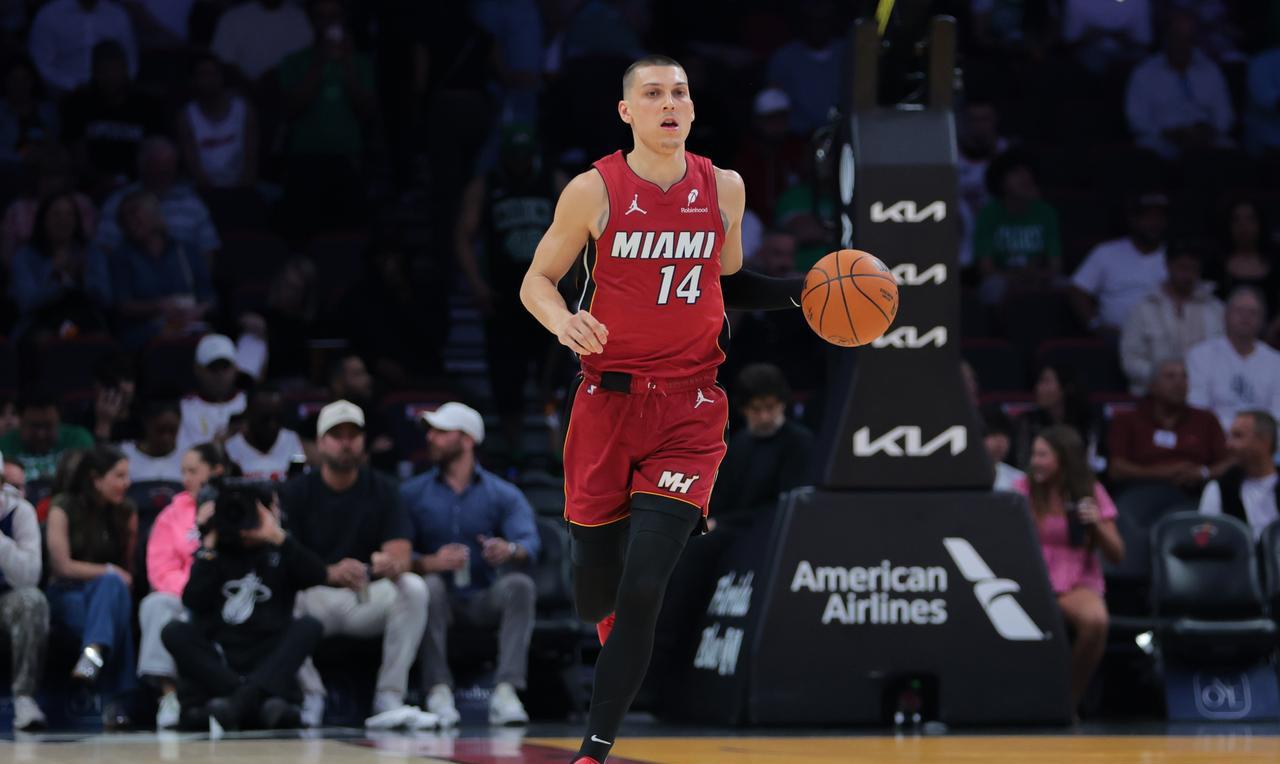 希罗用球场实力向帕特-莱利证明自己值得一份大合同！美媒报道：希罗对于帕特-莱利不