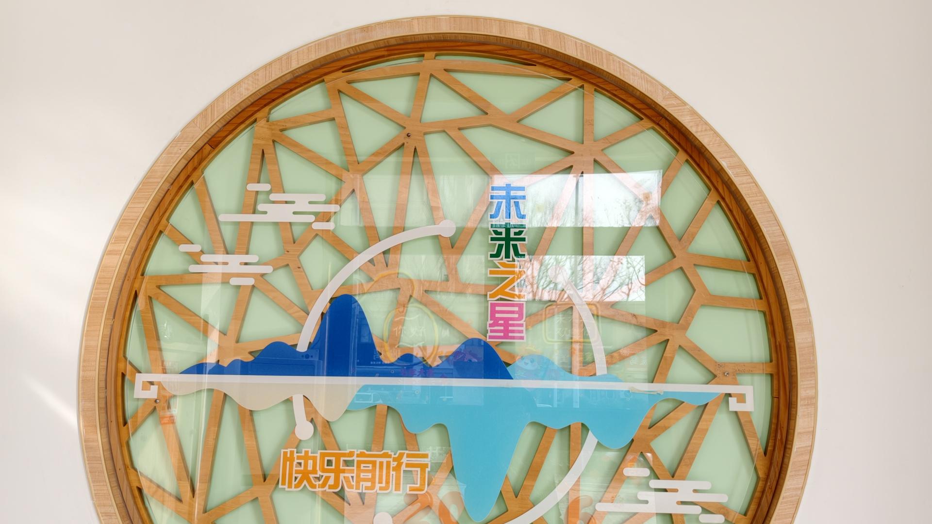 让3岁幼儿自愿交出抢来玩具的方法