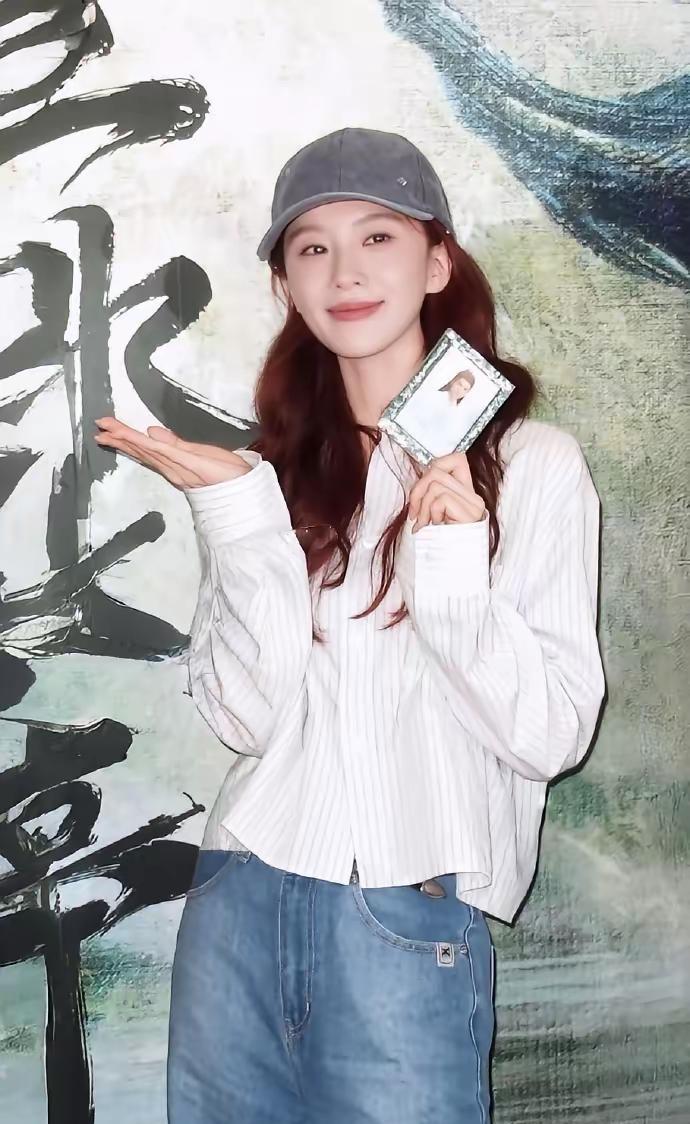 刘诗诗 最新参加活动美照～