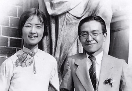 1972年，梁思成生命垂危之际，仍然梦里呼喊着前妻林徽因的名字，这让没日没夜照顾