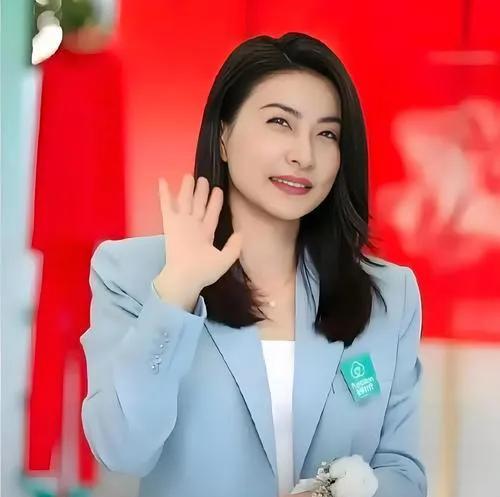 郭晶晶称不想把孩子养在温室
跳水皇后郭晶晶在采访中坦言，不愿将孩子养在“温室”里