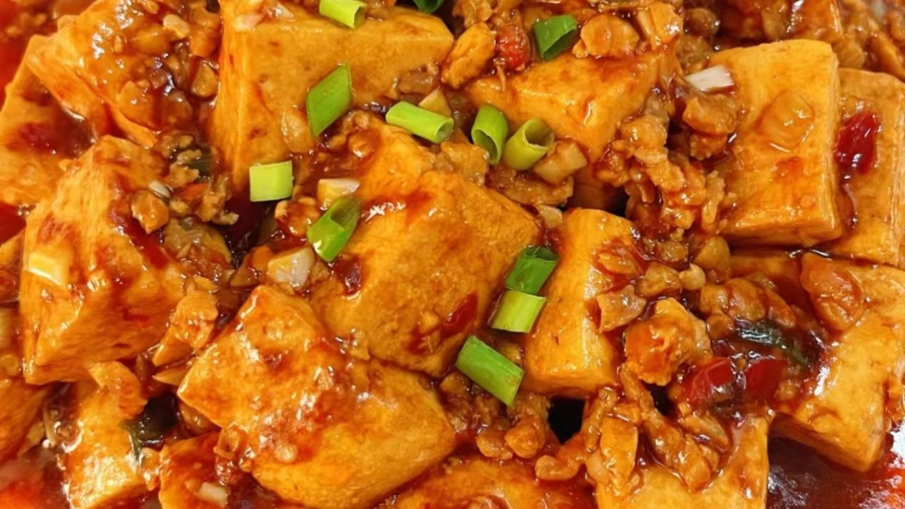 “米饭杀手”麻婆豆腐：一口入魂，香到舔盘！