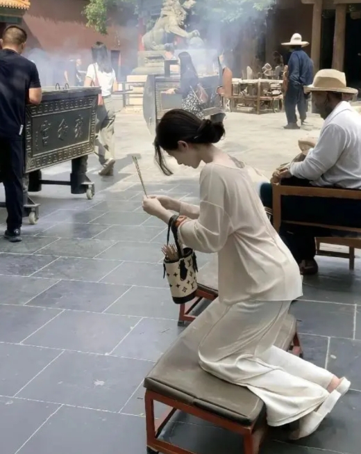 姑娘你许的什么大愿，要动用天上关系