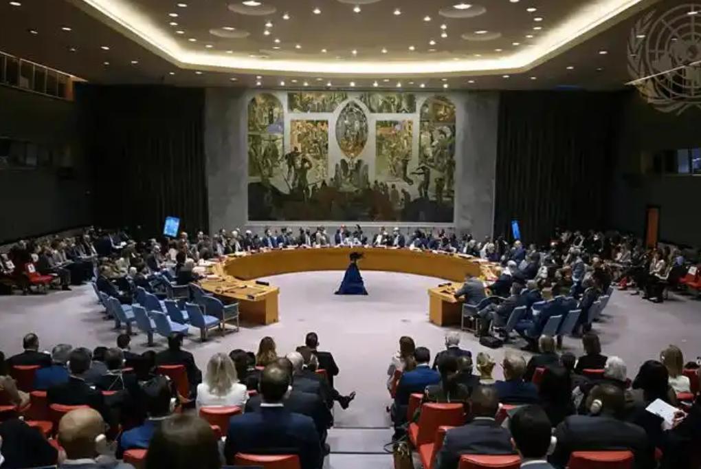 美国：不参与国际调解院签署仪式！
匈牙利：参与国际调解院签署仪式！
事实上，在5