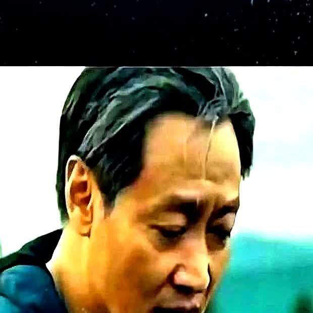 五月底的娱乐圈传来一声惊雷——实力派演员辛柏青突然消失在公众视野，知情人曝出他痛