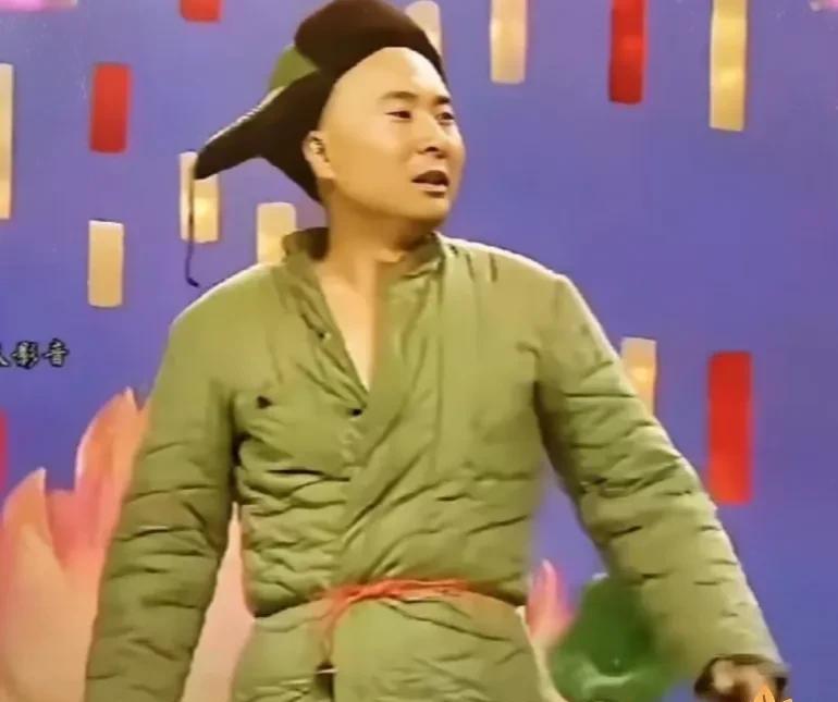 截至8月16日11:02分，《戏台》上映第23天，单日票房暂68万，昨天174万
