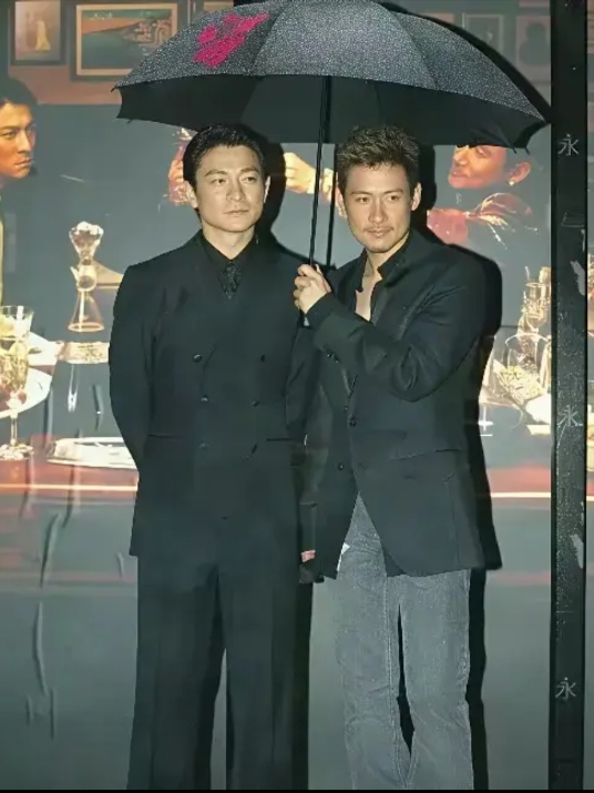 一直觉得张学友比刘德华要高。